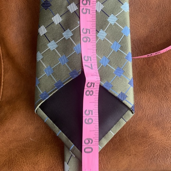 Alfani 100% silk tie handmade 60” - Picture 6 of 7